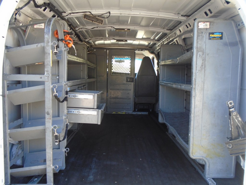 2017 Chevrolet Express Image 9