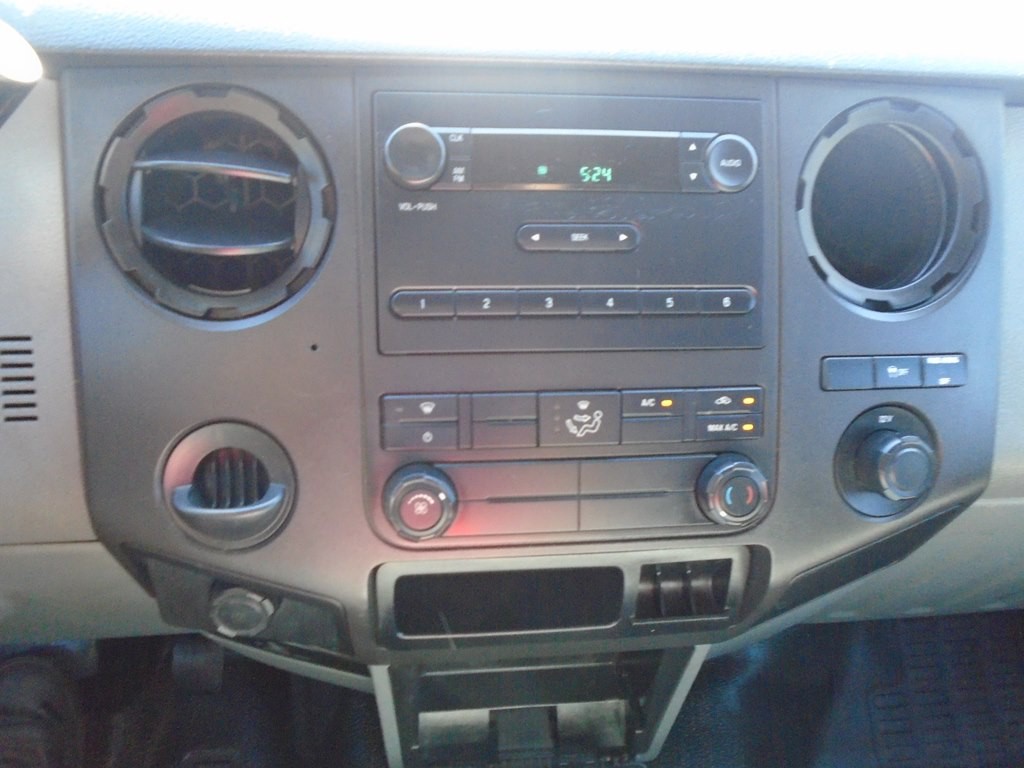 2012 Ford F-250 Image 11