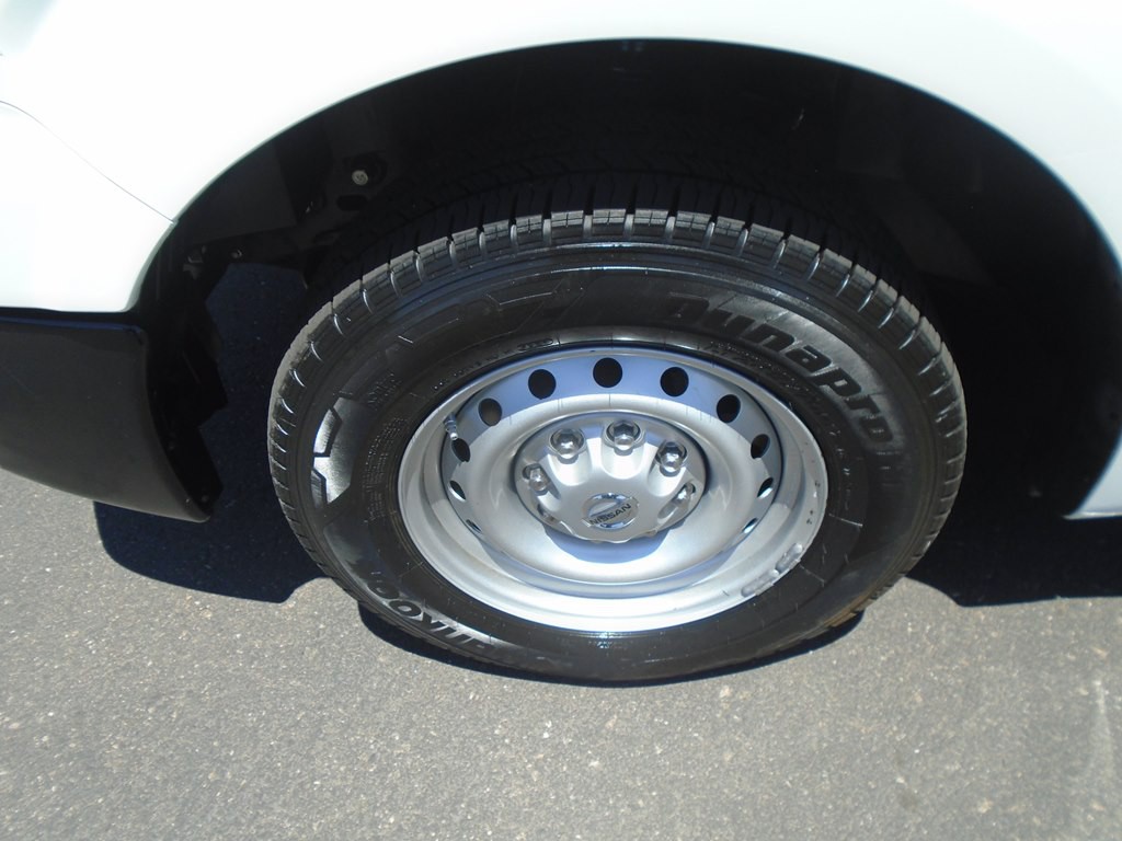 2018 Nissan NV Image 9