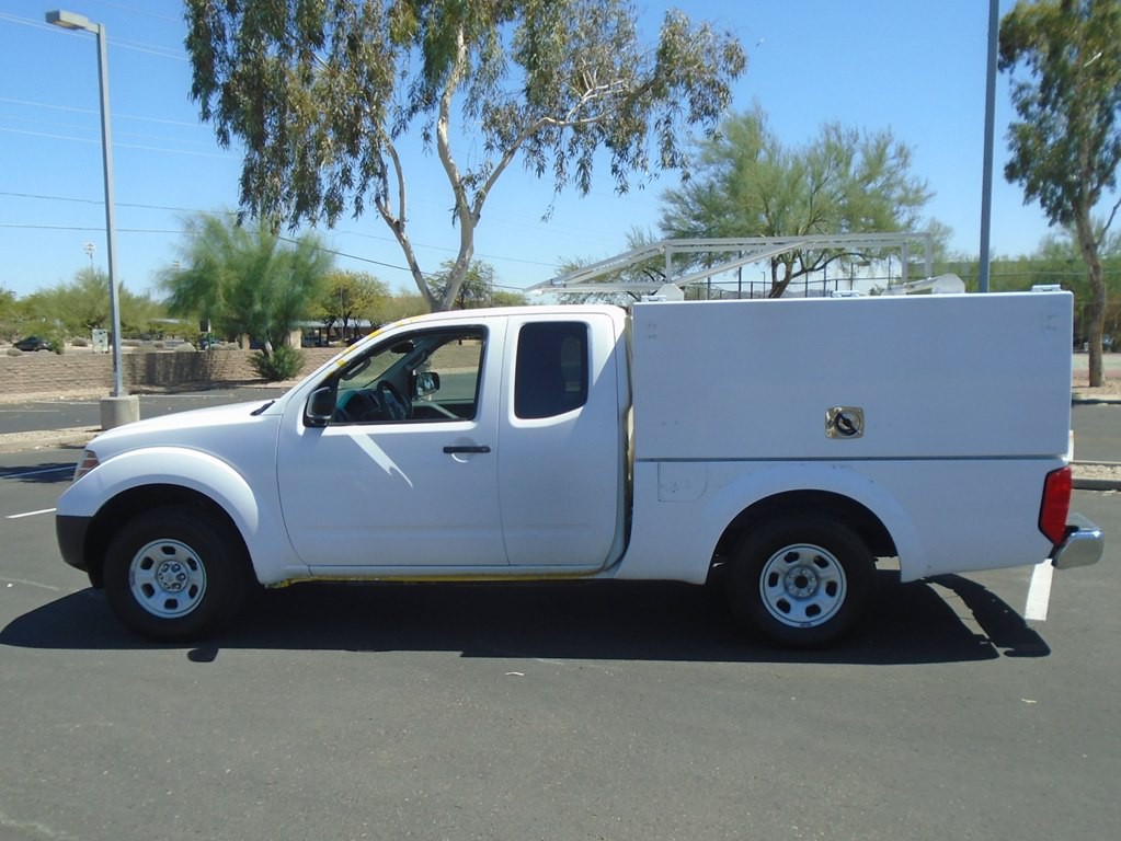 2014 Nissan Frontier Image 2