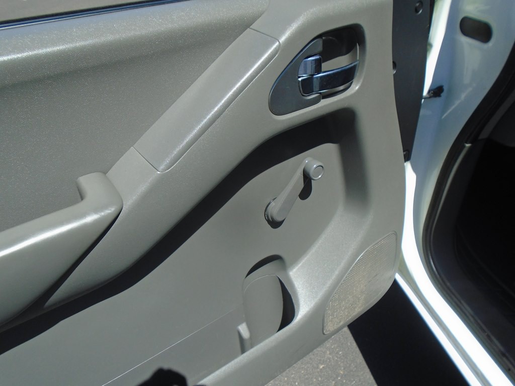 2014 Nissan Frontier Image 10