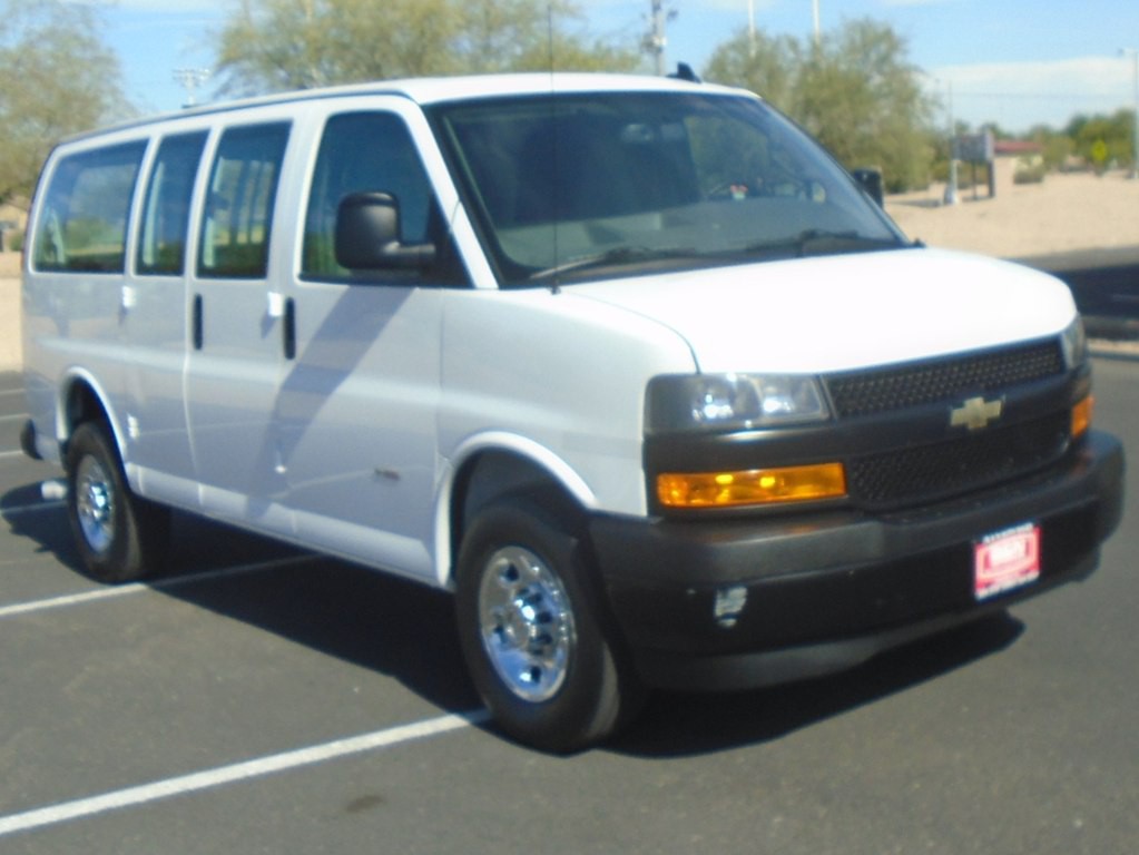 2022 Chevrolet Express Image 7