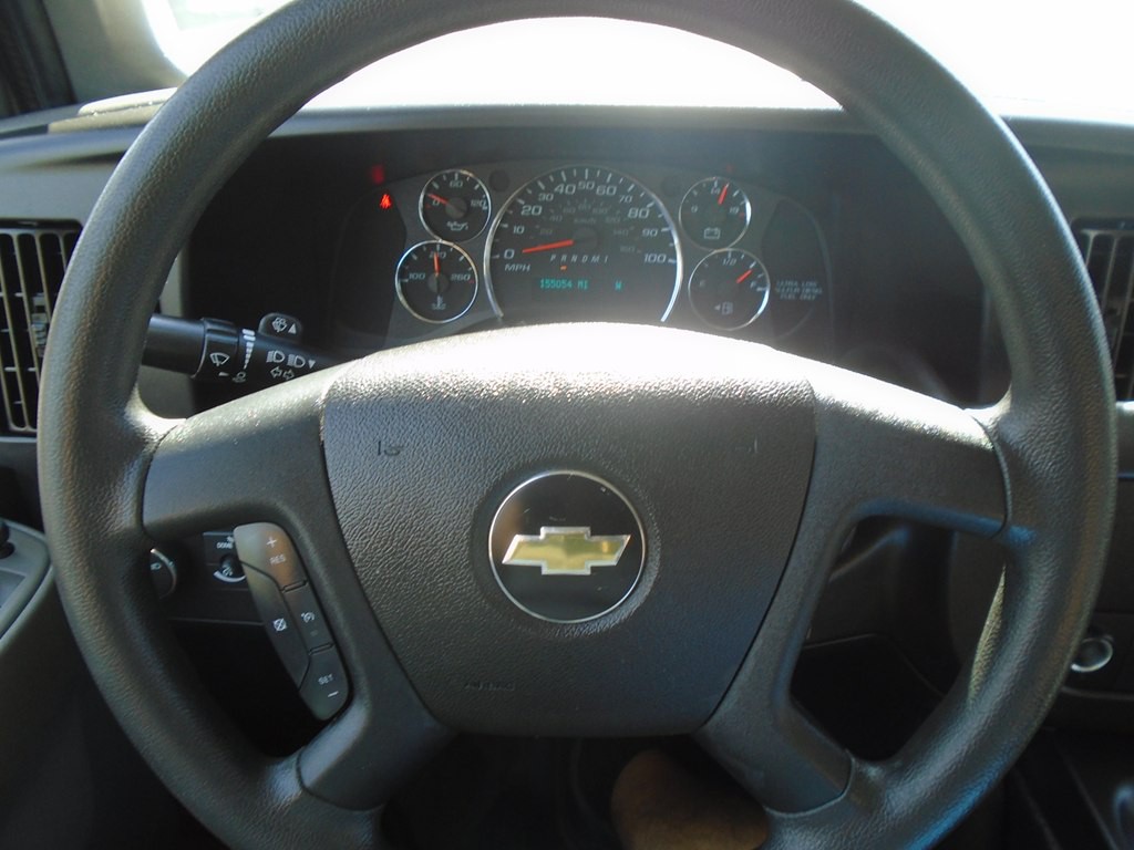 2022 Chevrolet Express Image 16