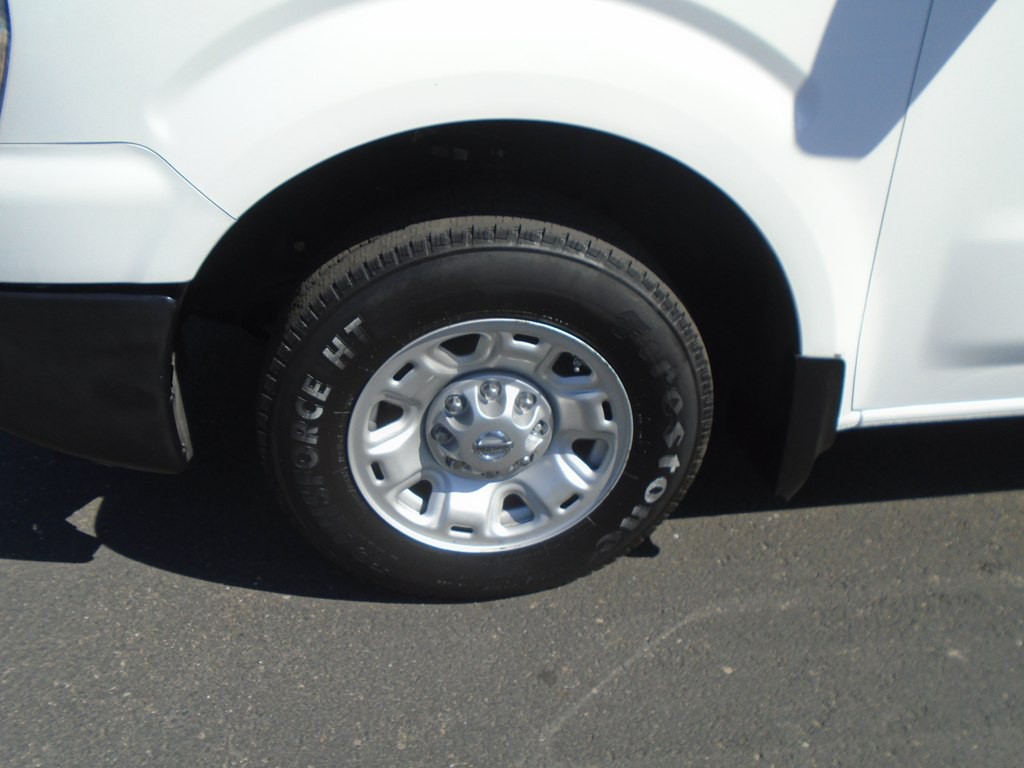 2019 Nissan NV Image 9