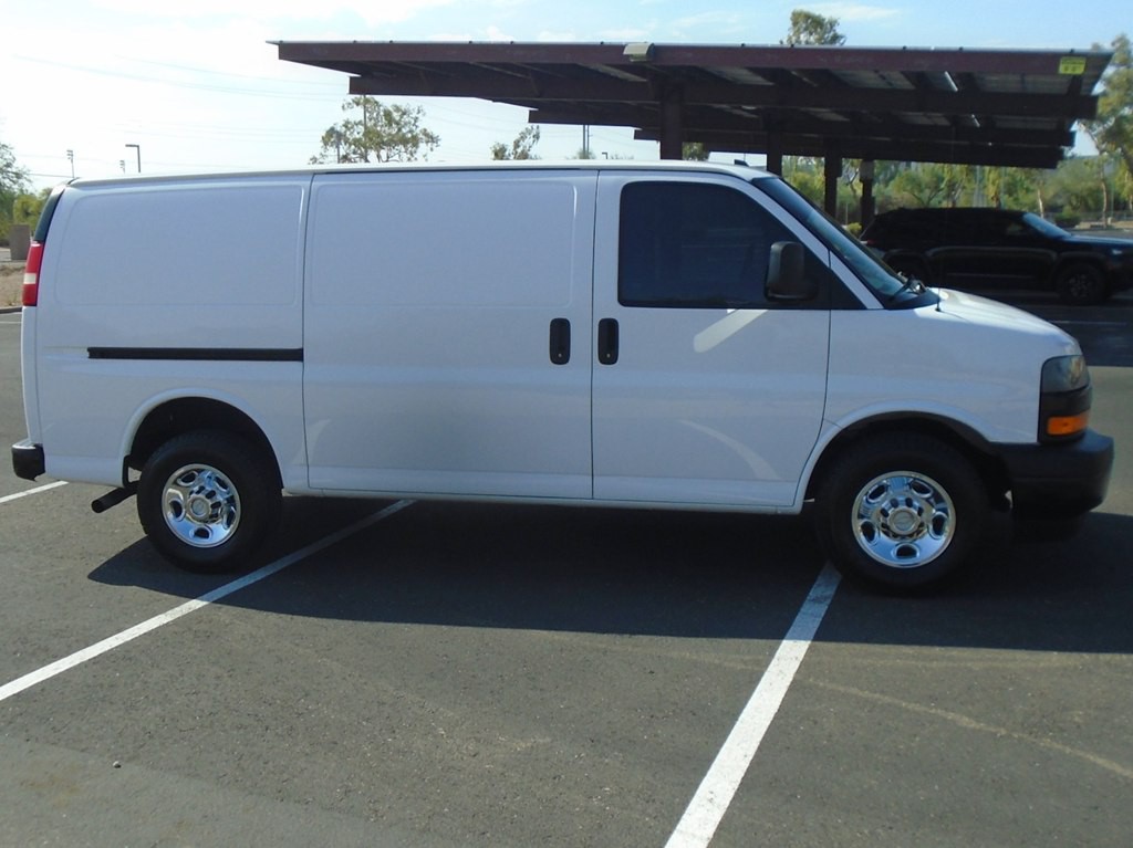 2019 Chevrolet Express Image 6