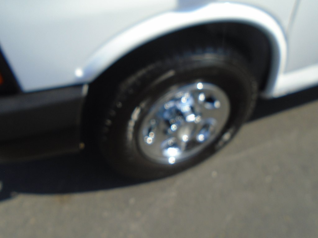 2019 Chevrolet Express Image 9