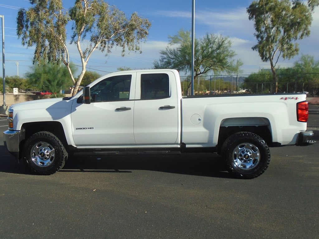 2016 Chevrolet Silverado 1500 Image 2