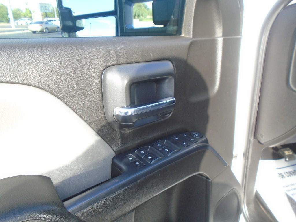 2016 Chevrolet Silverado 1500 Image 13