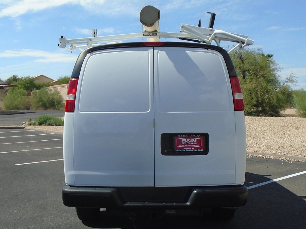 2020 Chevrolet Express Image 4