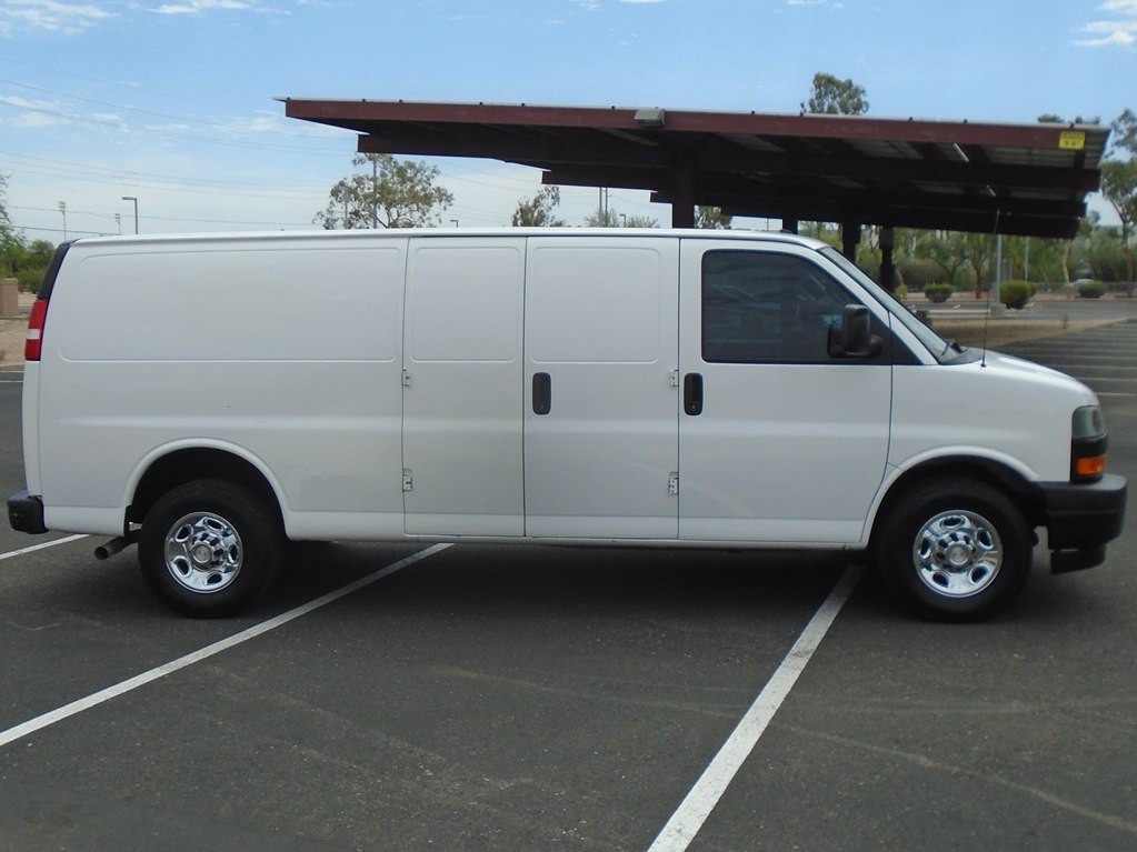 2020 Chevrolet Express Image 6