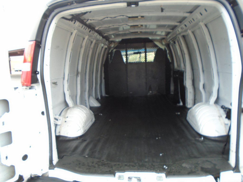 2020 Chevrolet Express Image 10