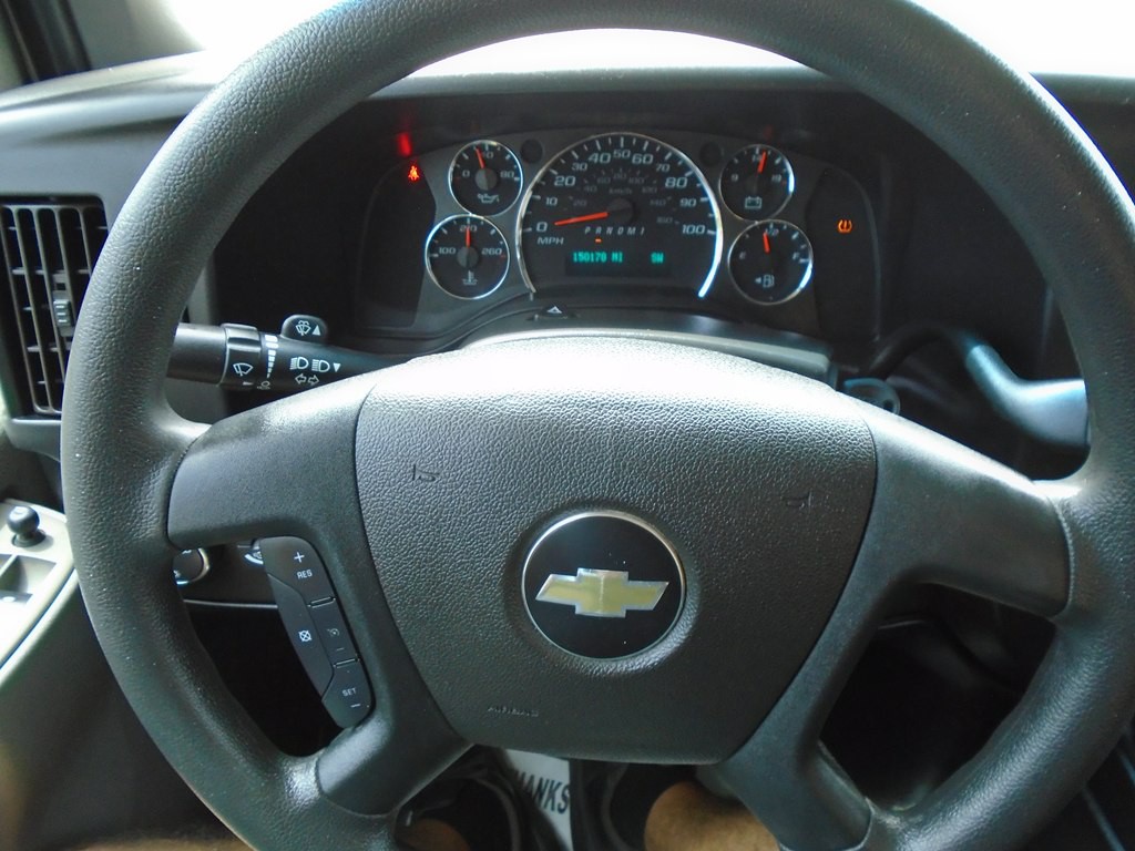 2020 Chevrolet Express Image 15