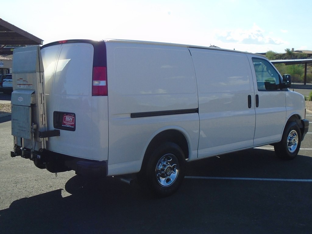 2021 Chevrolet Express Image 5