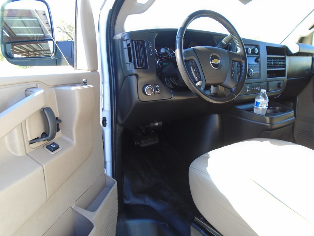 2021 Chevrolet Express Image 10