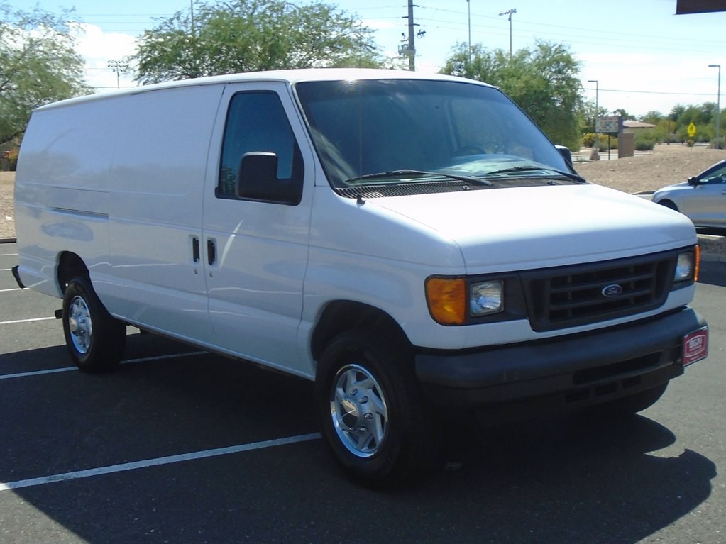 2004 Ford Econoline Image 7
