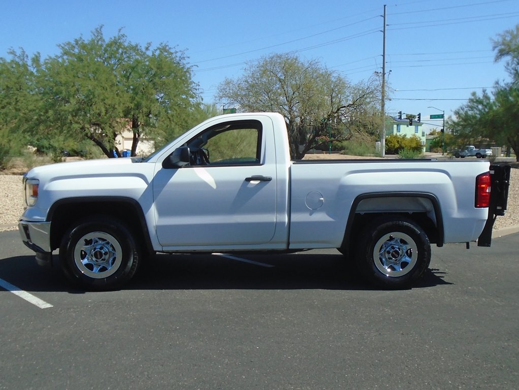 2014 GMC Sierra Image 2