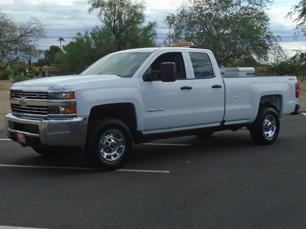 2018 Chevrolet Silverado 1500 Image 1
