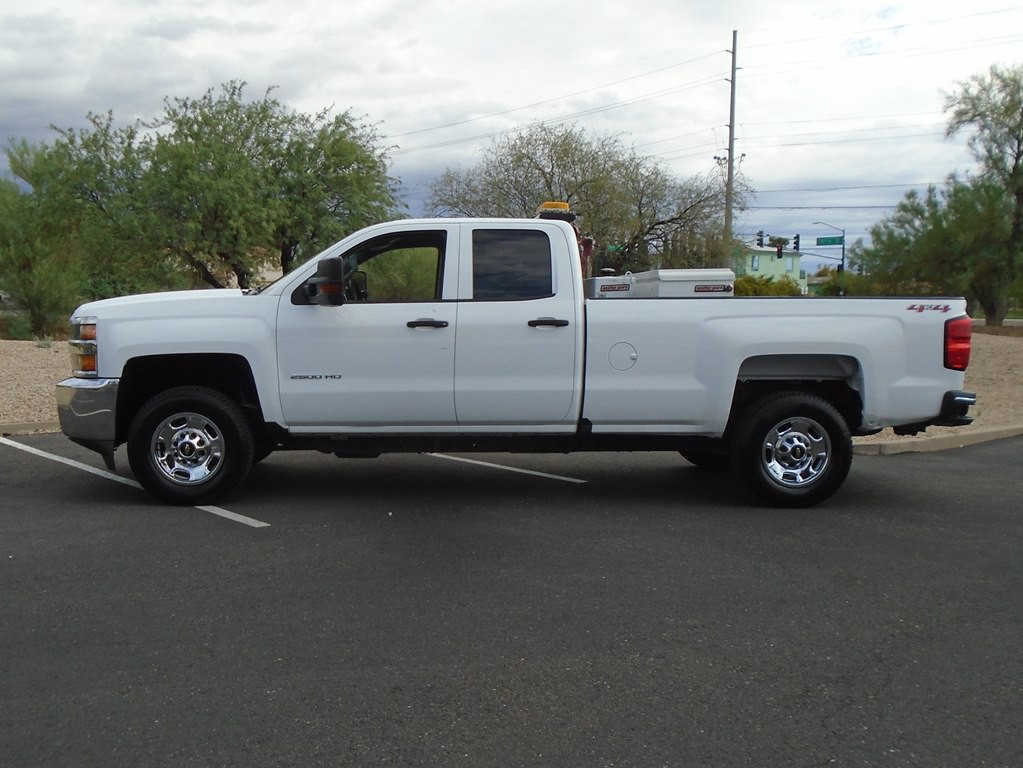 2018 Chevrolet Silverado 1500 Image 2