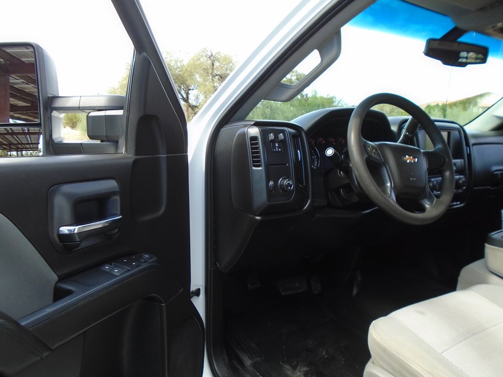 2018 Chevrolet Silverado 1500 Image 10