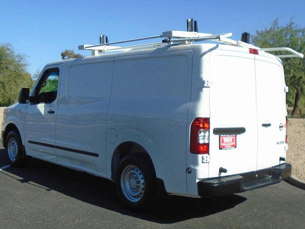 2018 Nissan NV Image 3