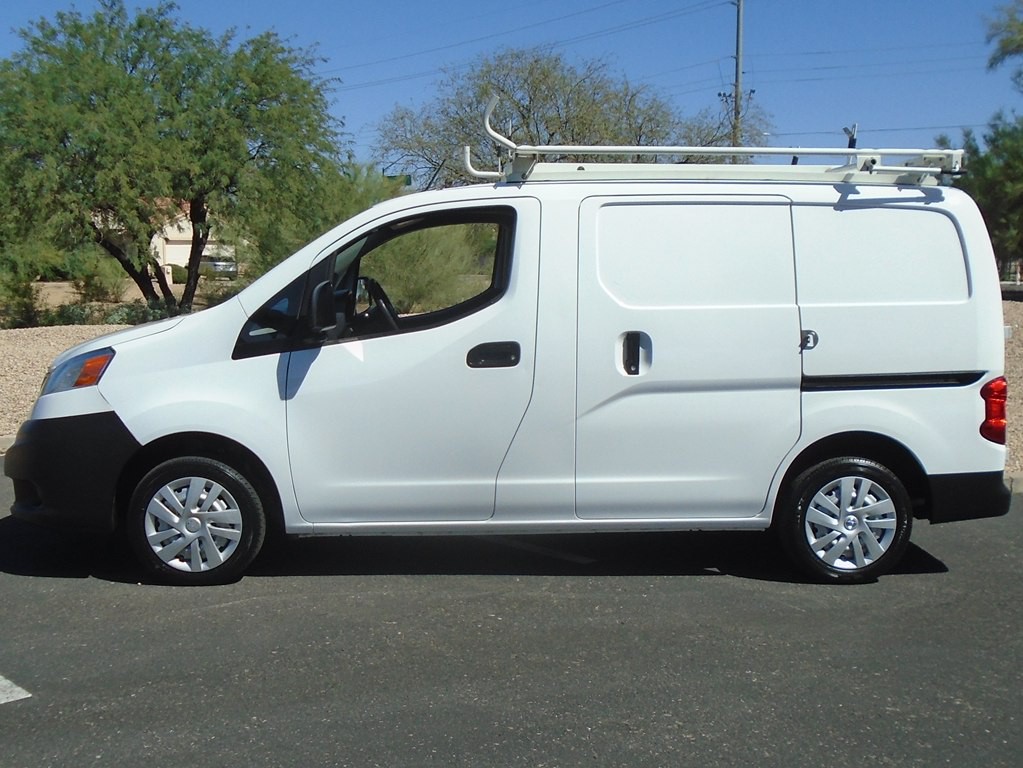 2019 Nissan NV200 Image 2
