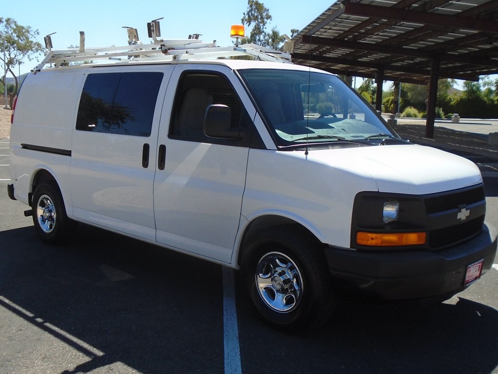 2008 Chevrolet Express Image 7
