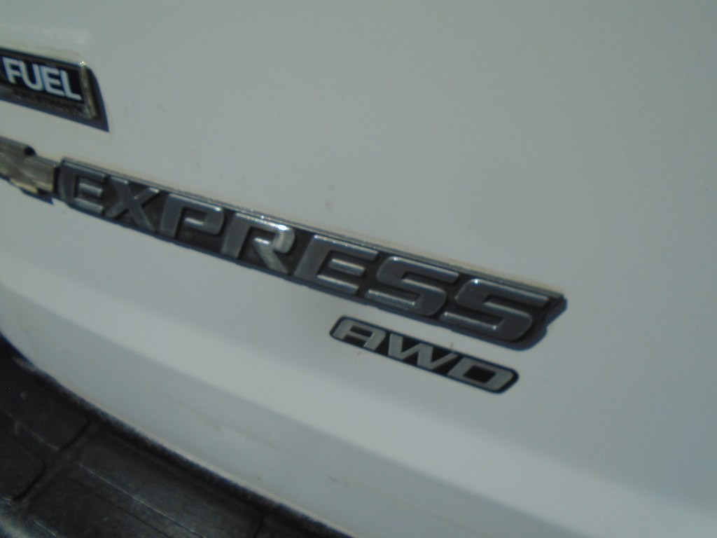 2008 Chevrolet Express Image 9