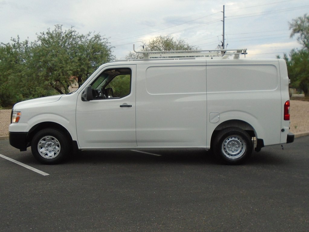 2018 Nissan NV Image 2