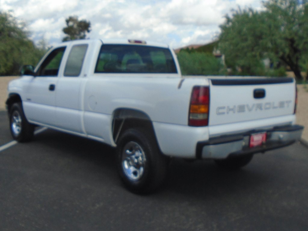 2001 Chevrolet Silverado 1500 Image 3