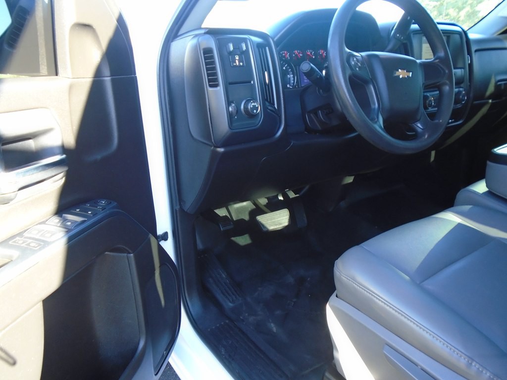 2018 Chevrolet Silverado 1500 Image 9