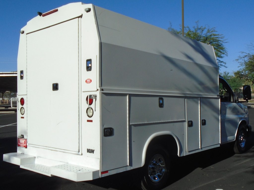 2016 Chevrolet Express Image 5