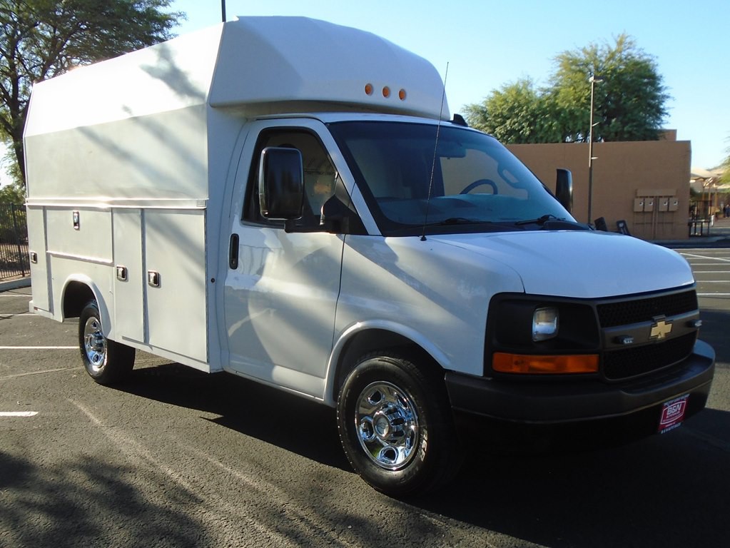 2016 Chevrolet Express Image 7