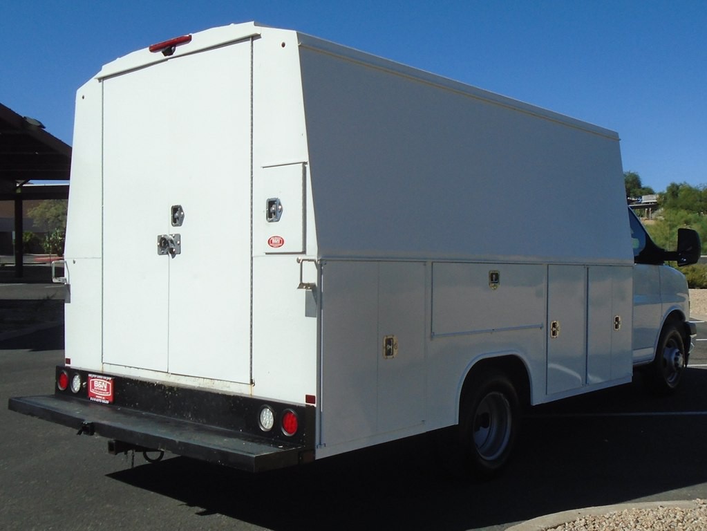 2020 Chevrolet Express Image 5