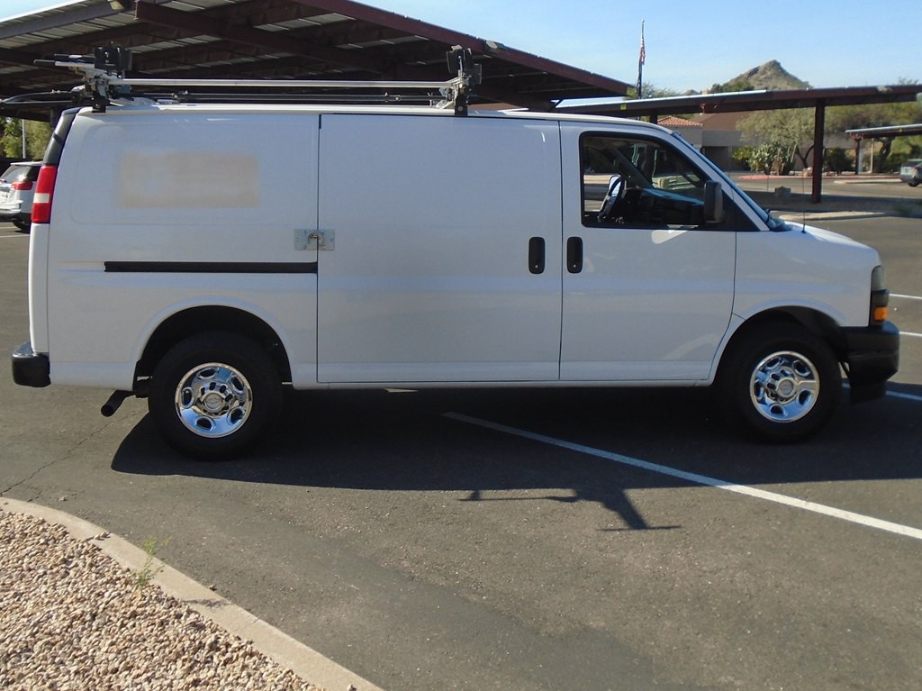2018 Chevrolet Express Image 6