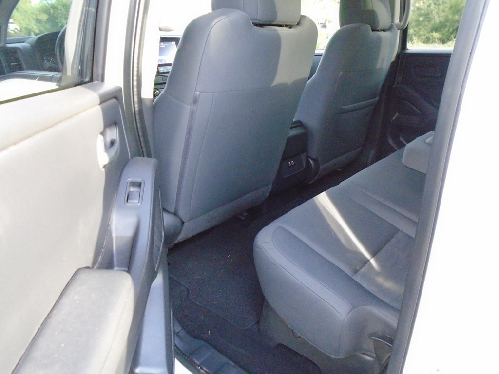 2022 Nissan Frontier Image 8