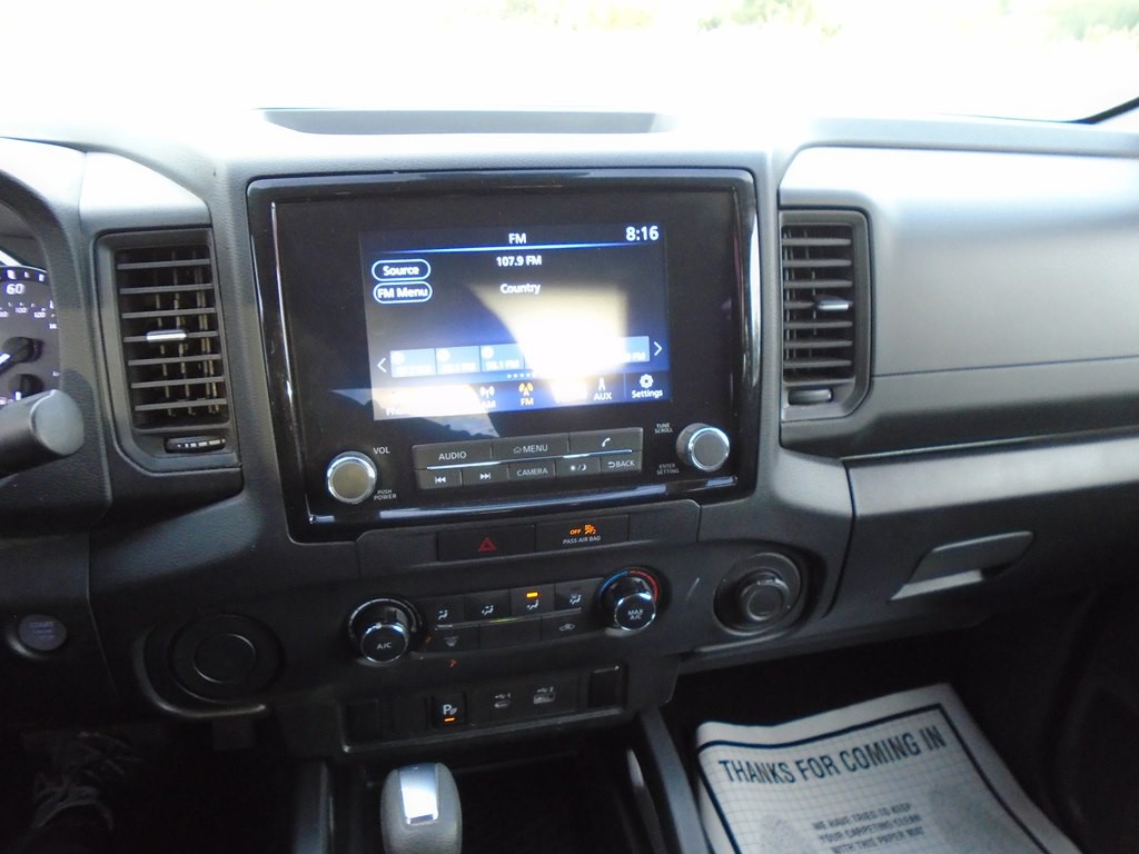 2022 Nissan Frontier Image 10