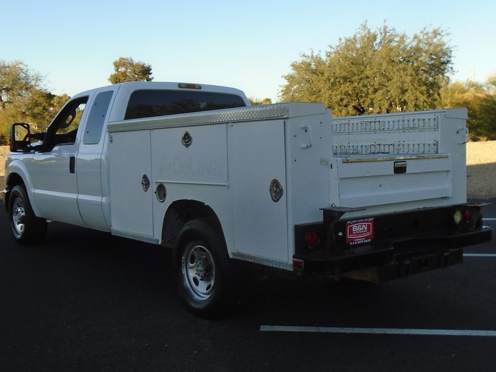 2011 Ford F-250 Image 3