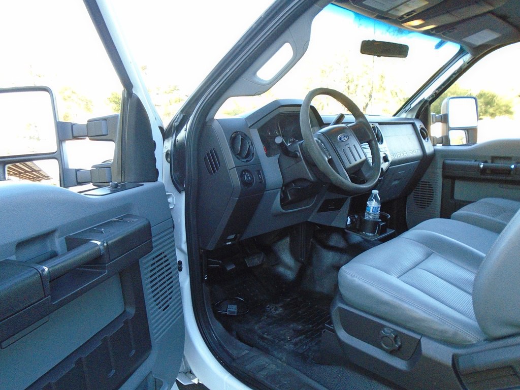 2011 Ford F-250 Image 8