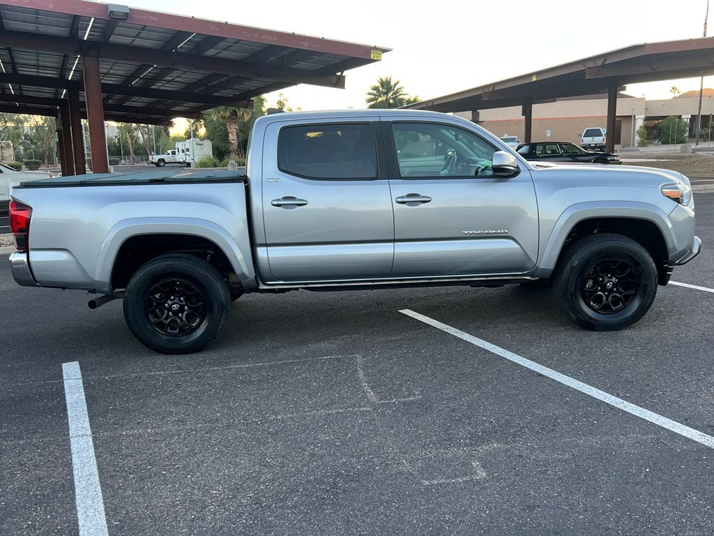 2019 Toyota Tacoma Image 6