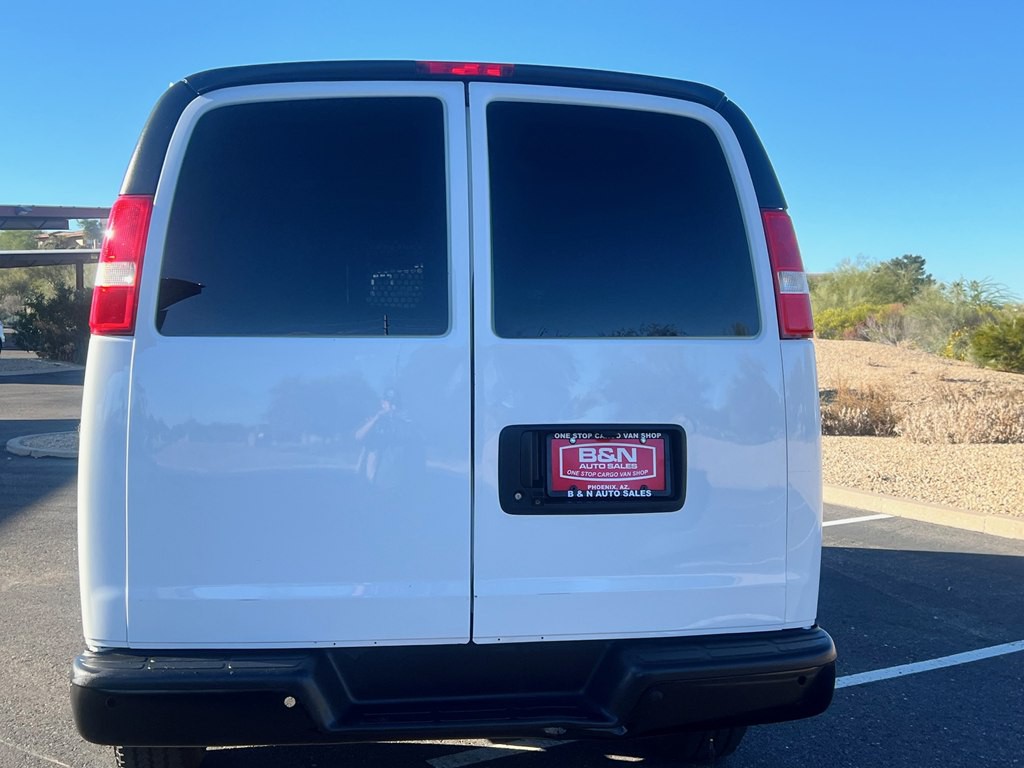 2021 Chevrolet Express Image 4