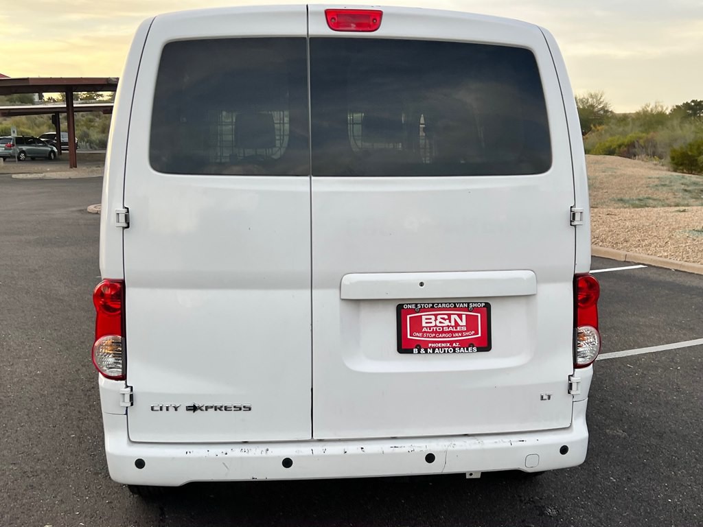 2017 Chevrolet Express Image 4