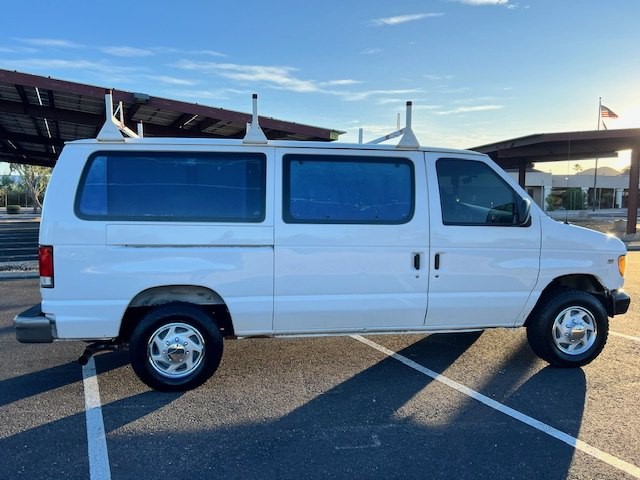 1999 Ford Econoline Image 7