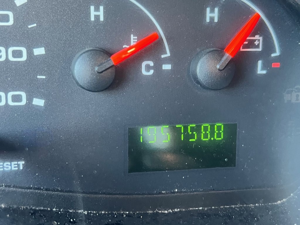 2006 Ford Econoline Image 8