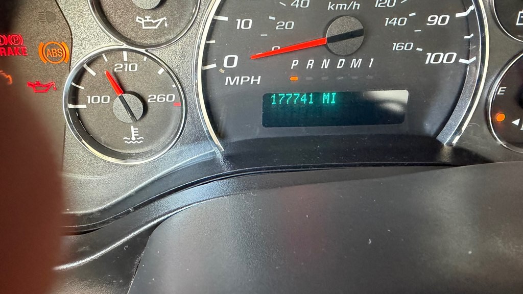 2017 Chevrolet Express Image 11