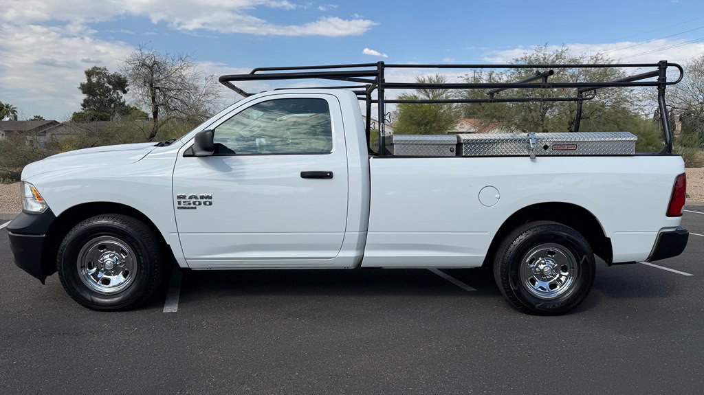 2022 RAM 1500 Image 2