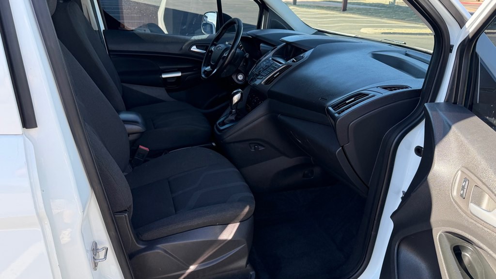2017 Ford Transit Connect Image 9