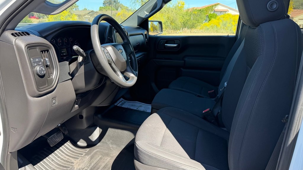 2023 Chevrolet Silverado 1500 Image 9