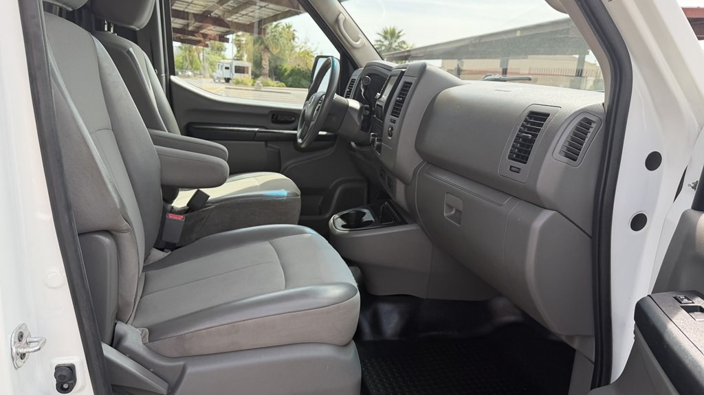 2020 Nissan NV Image 9
