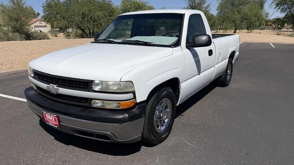 2001 Chevrolet Silverado 1500 Image 1