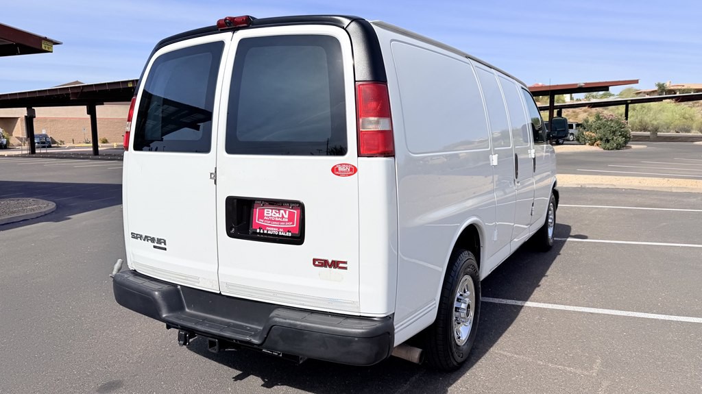 2015 GMC Savana Image 5
